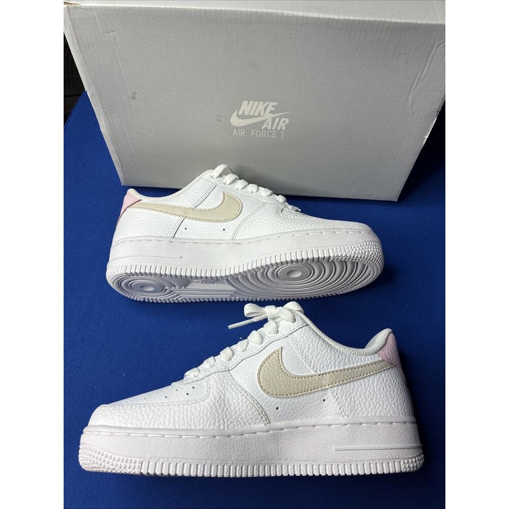 Nike Wmns Air Force 1 ‘07 ‘White Light Orewood Pink’ HF9992 100 Size 5.5 - Picture 2 of 7